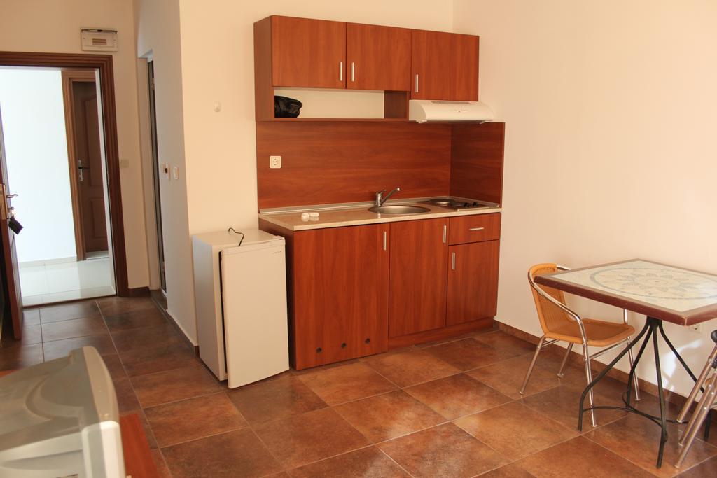 Abelia Residence Apartment Regina Pantai Sunny Luaran gambar