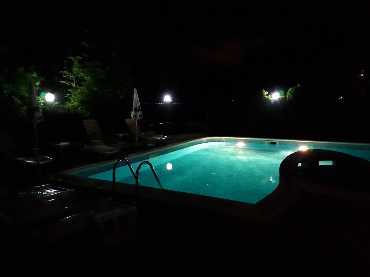 Abelia Residence Apartment Regina Pantai Sunny Luaran gambar